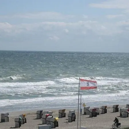 Strandhotel 30 * Dahme (Schleswig-Holstein)